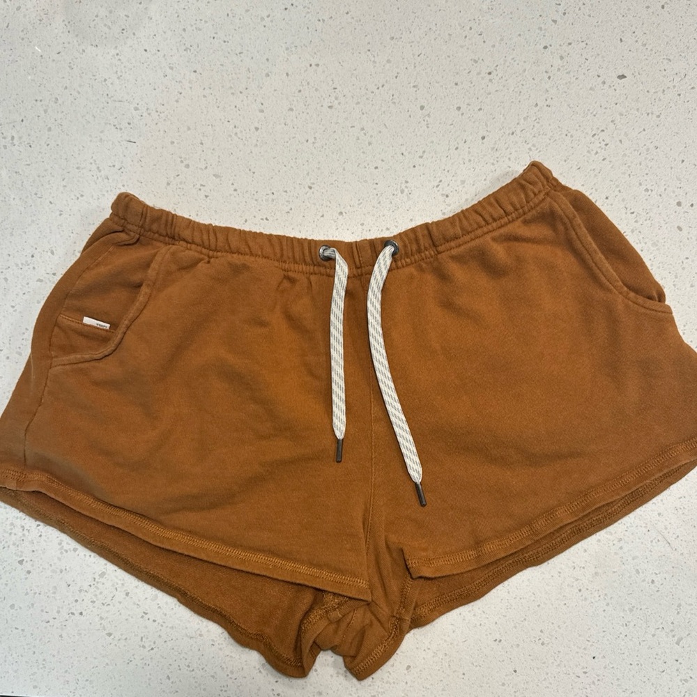 Vuori Sunnyside Women’s 3 inch Cotton Short - Tumeric - Size Small